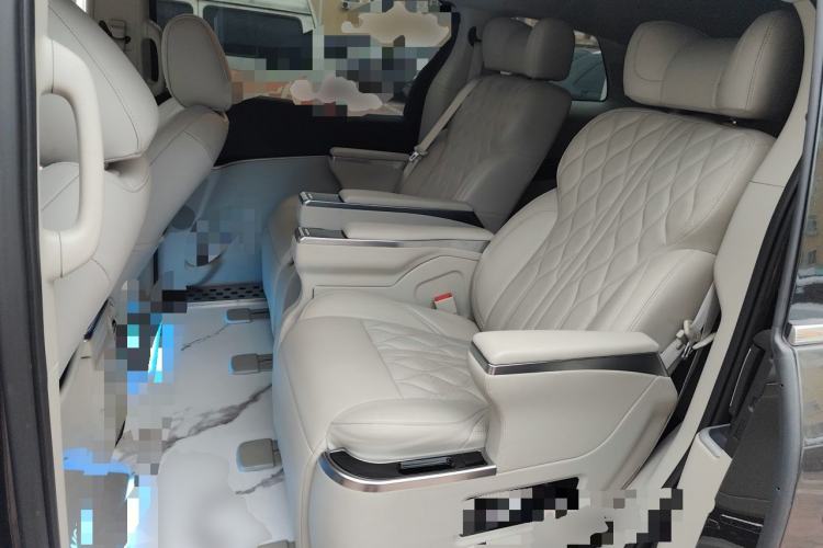 Used Buick GL8 2020 Land Cruiser Executive Class 652T Comfort Model Left Rear Seat