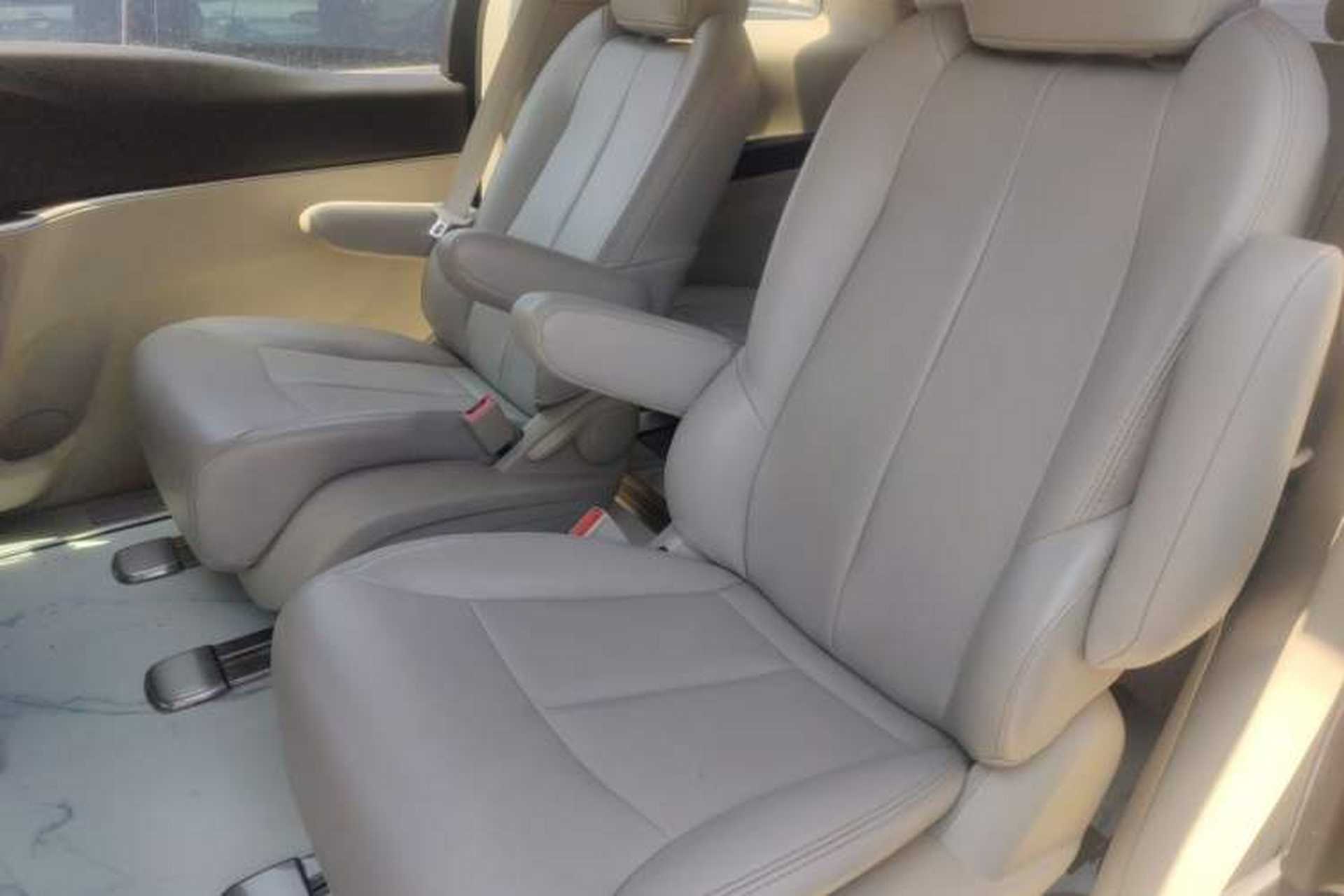 Used Buick GL8 2020 Land Cruiser Executive Class 652T Comfort Model Left Rear Seat