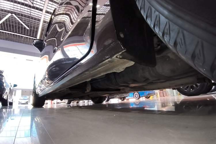 Used Buick GL8 2020 ES Land Cruiser 653T Luxury Edition Left Side Sill