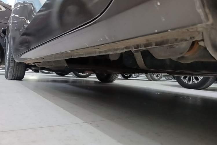 Used Buick GL8 2020 Land Cruiser Executive Class 652T Comfort Model Left Side Sill