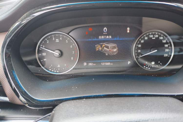 Used Buick GL8 2020 Land Cruiser Executive Class 652T Comfort Model Odometer Close Up
