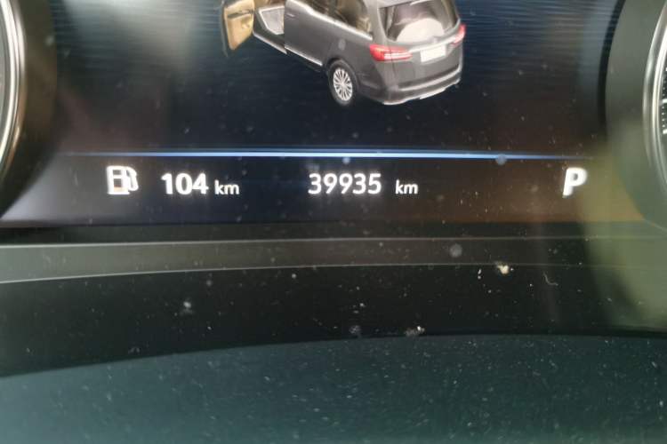 Used Buick GL8 2020 Land Business Class 652T Luxury Model Odometer Close Up