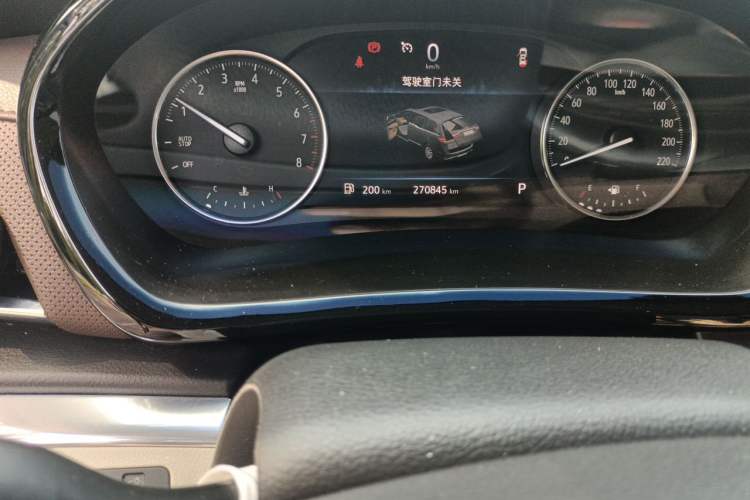 Used Buick GL8 2020 Land Business Class 652T Luxury Model Odometer Close Up