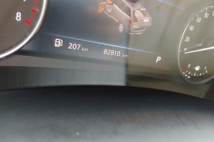 Used Buick GL8 2020 Land Cruiser Executive Class 652T Comfort Model Odometer Close Up