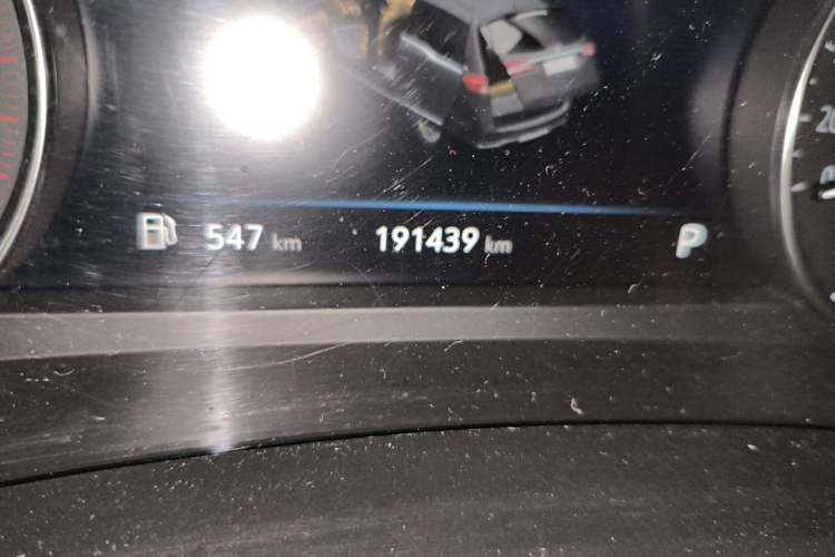 Used Buick GL8 2020 Land Business Class 652T Luxury Model Odometer Close Up