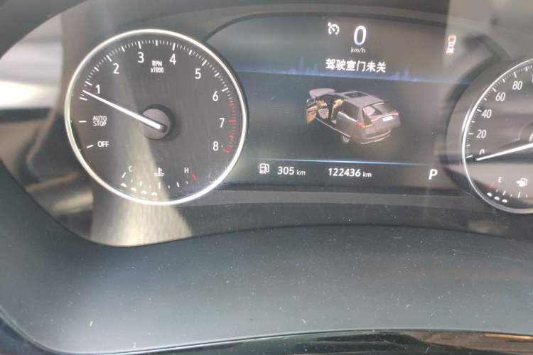 Used Buick GL8 2020 Land Business Class 652T Premium Model Odometer Close Up