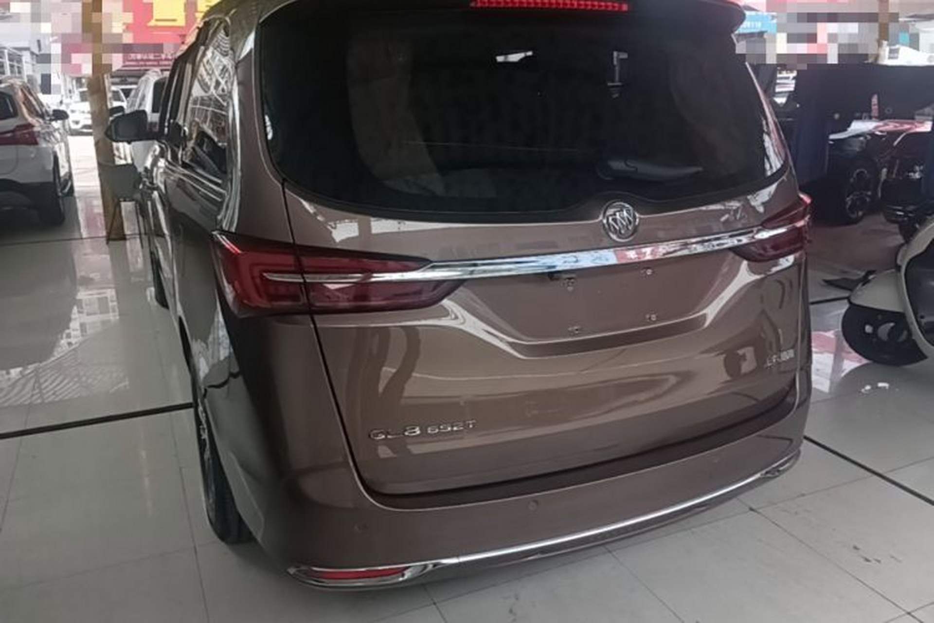 Used Buick GL8 2020 Land Cruiser Executive Class 652T Comfort Model Rear Left 45 Deg