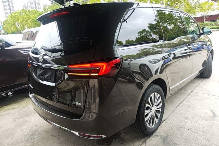 Used Buick GL8 2020 Land Business Class 652T Luxury Model Rear Right 45 Deg