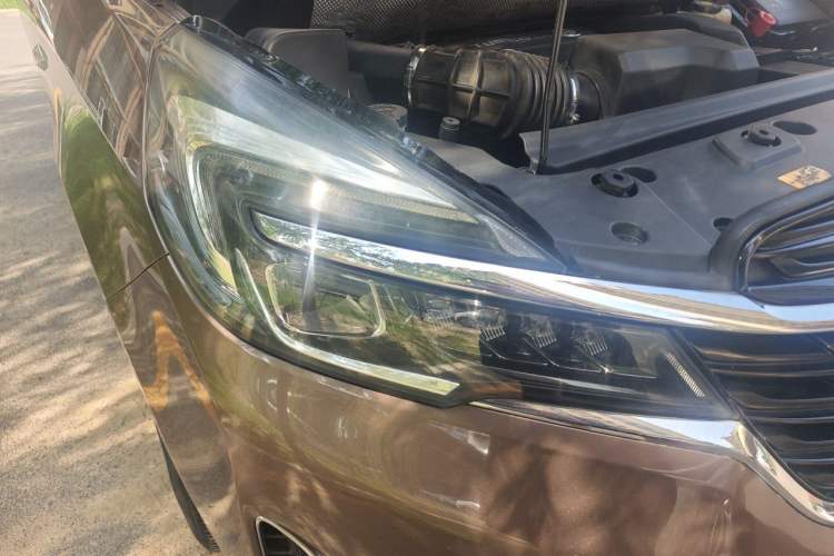 Used Buick GL8 2020 Land Business Class 652T Premium Model Right Front Headlight