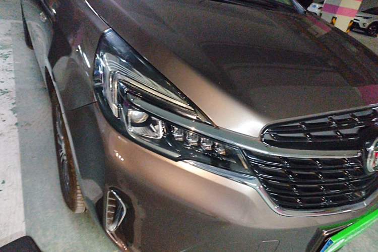 Used Buick GL8 2020 Land Cruiser Executive Class 652T Comfort Model Right Front Headlight