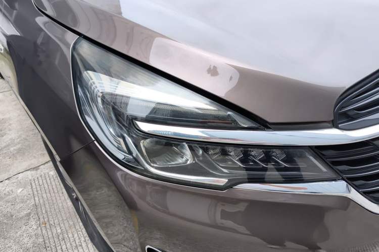 Used Buick GL8 2020 Land Business Class 652T Luxury Model Right Front Headlight