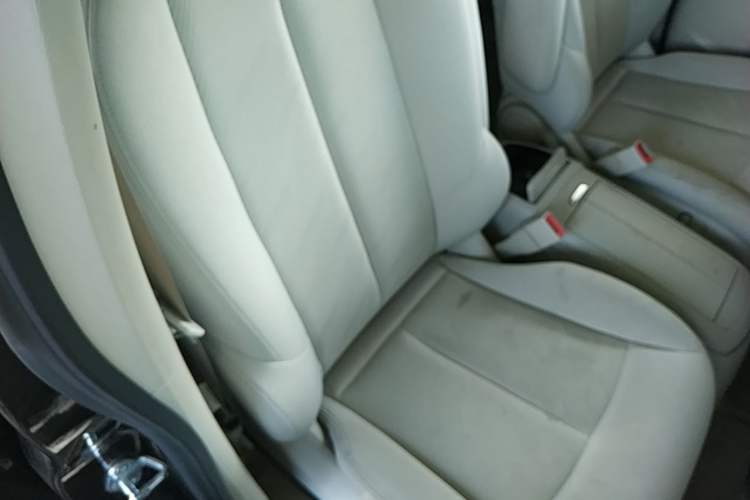 Used Buick GL8 2020 Land Cruiser Executive Class 652T Comfort Model Right Front Seat
