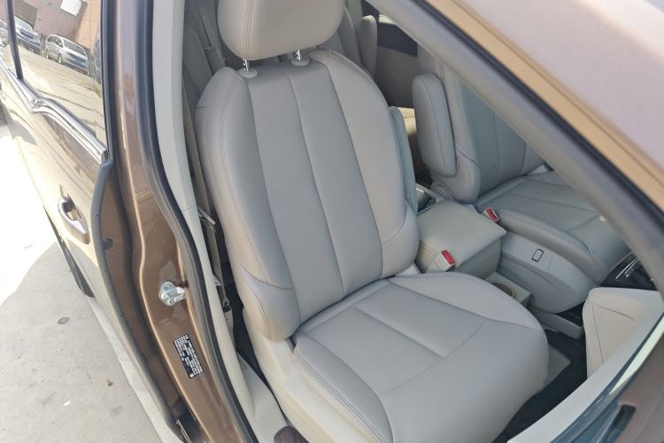 Used Buick GL8 2020 Land Cruiser Executive Class 652T Comfort Model Right Front Seat