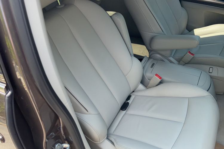 Used Buick GL8 2020 Land Business Class 652T Luxury Model Right Front Seat