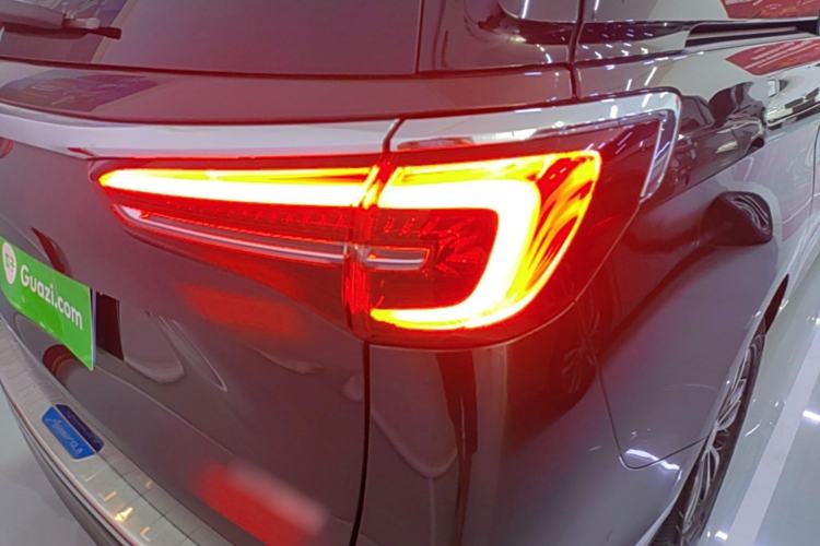 Used Buick GL8 2020 ES Land Cruiser 653T Luxury Edition Right Rear Taillight