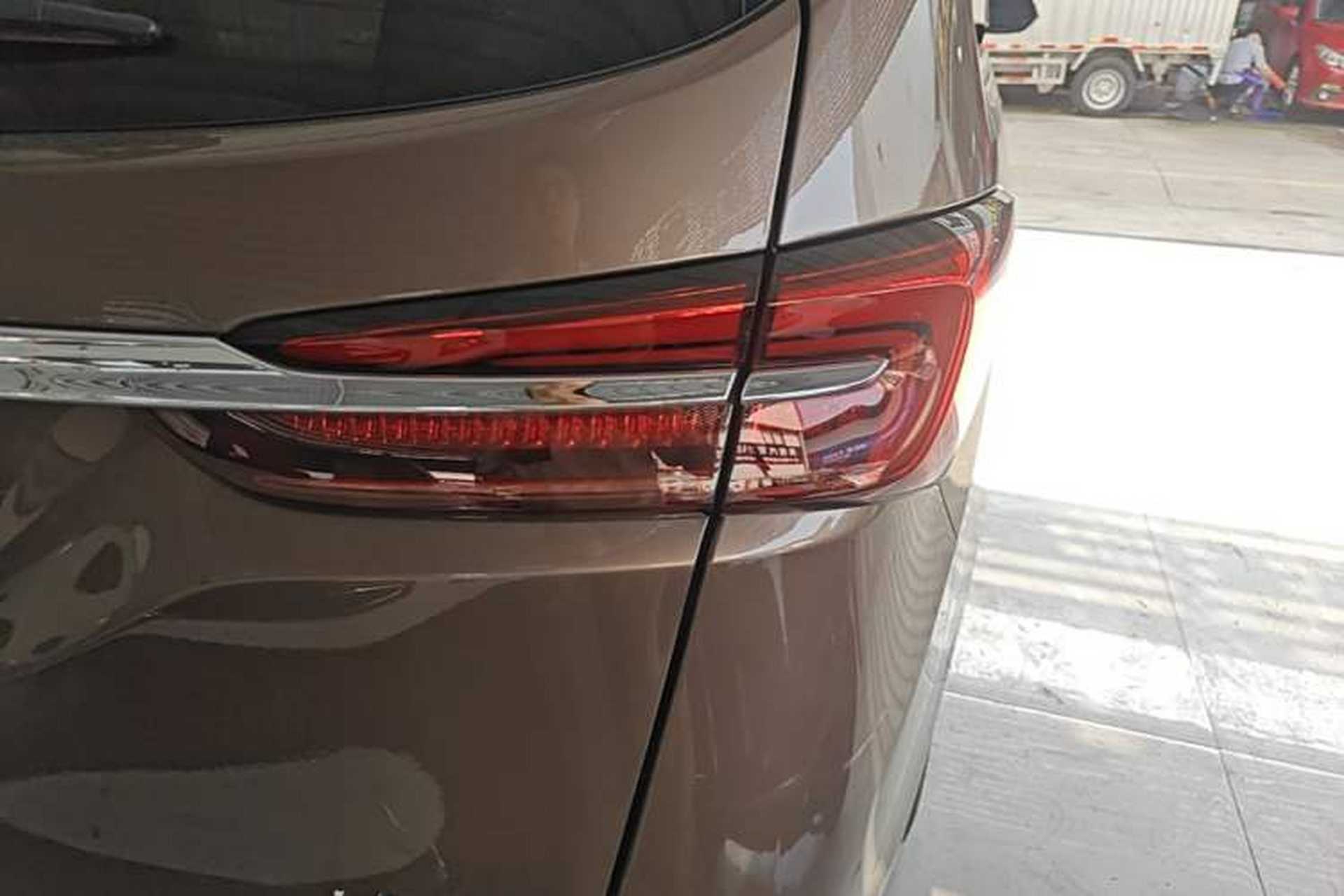 Used Buick GL8 2020 Land Business Class 652T Luxury Model Right Rear Taillight