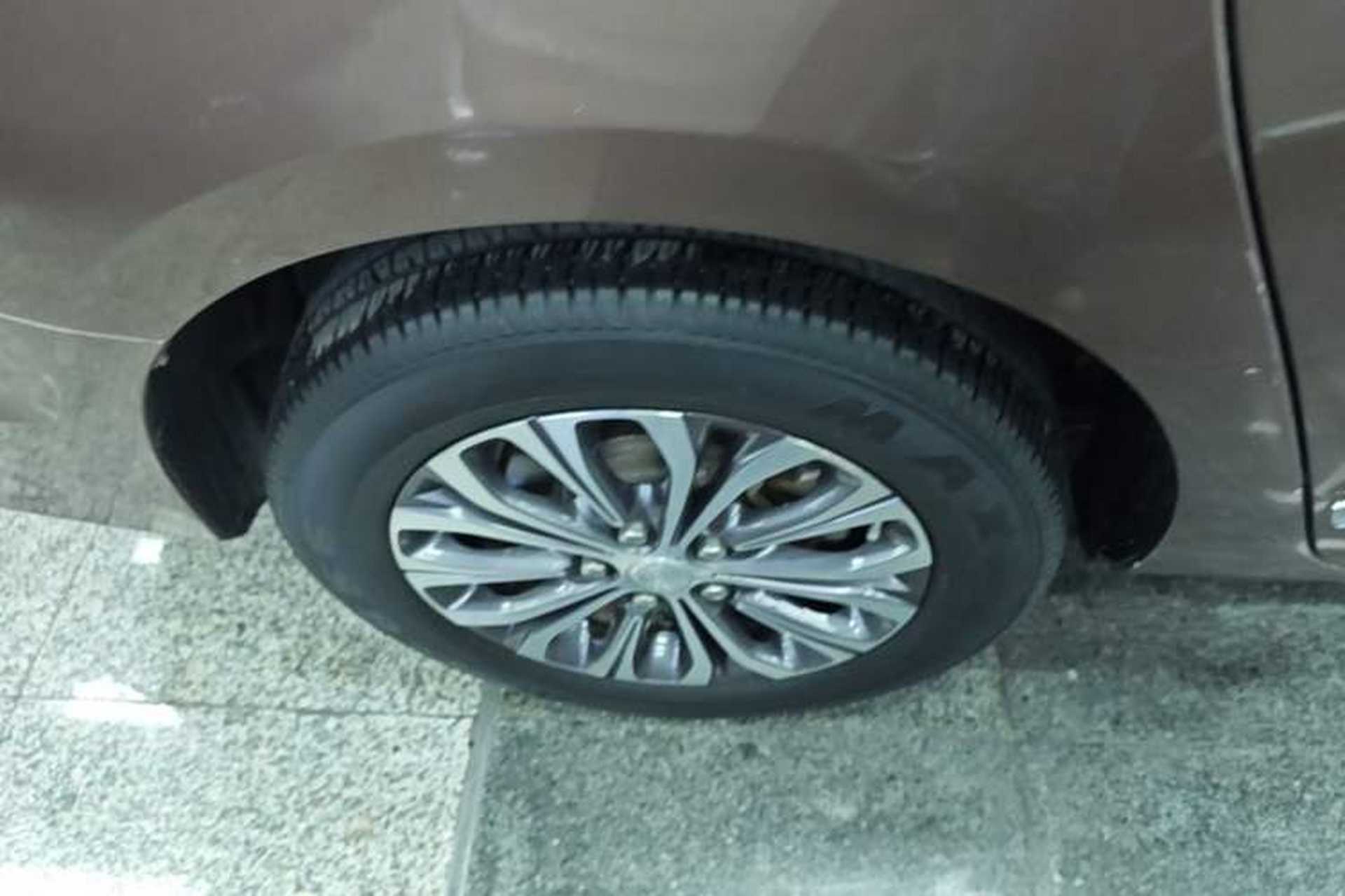 Used Buick GL8 2020 Land Business Class 652T Premium Model Right Rear Wheel Hub