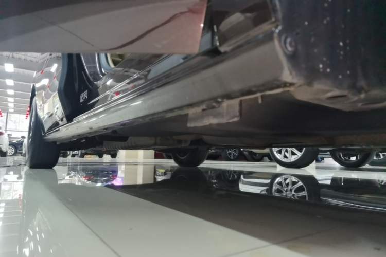 Used Buick GL8 2020 ES Land Cruiser 653T Luxury Edition Right Side Sill