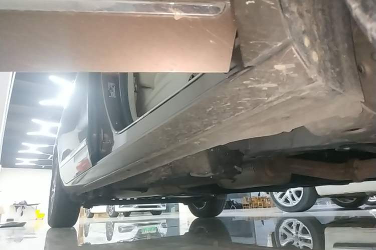 Used Buick GL8 2020 Land Business Class 652T Luxury Model Right Side Sill