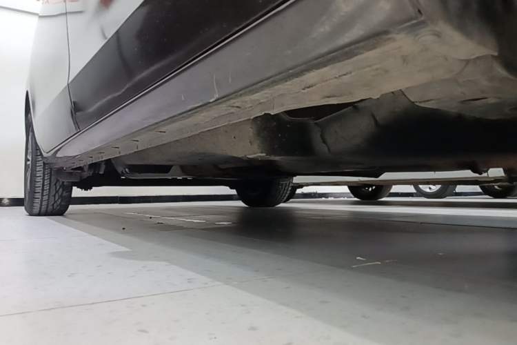 Used Buick GL8 2020 Land Cruiser Executive Class 652T Comfort Model Right Side Sill