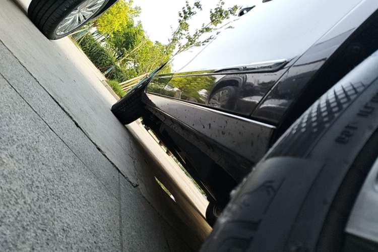 Used Buick GL8 2020 Land Business Class 652T Luxury Model Right Side Sill