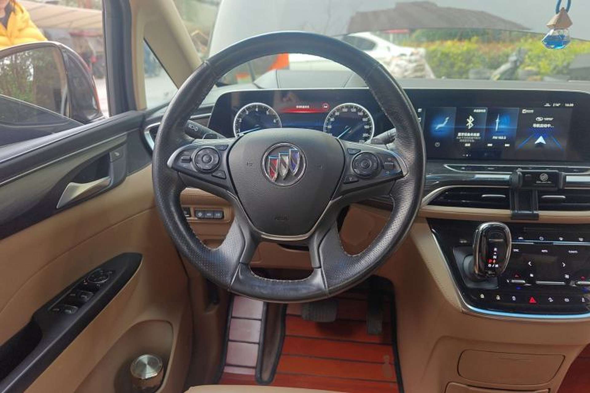 Used Buick GL8 2020 ES Land Cruiser 653T Smart Flagship Model Steering Wheel