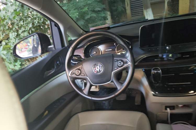 Used Buick GL8 2020 Land Business Class 652T Premium Model Steering Wheel