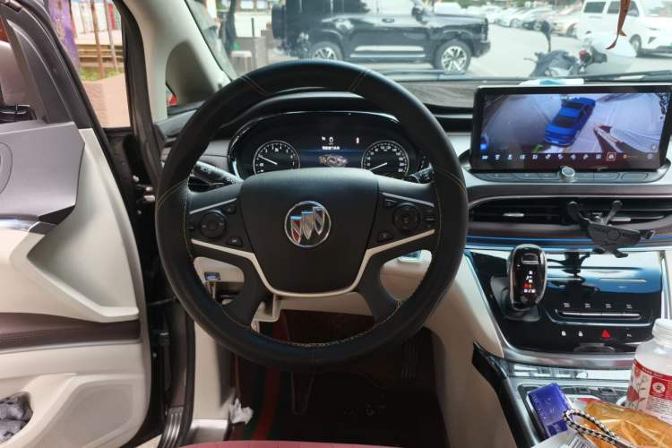 Used Buick GL8 2020 Land Cruiser Executive Class 652T Comfort Model Steering Wheel