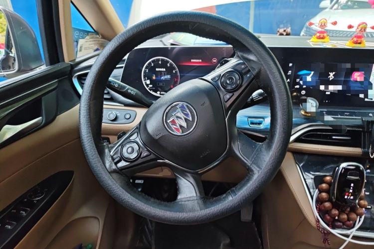 Used Buick GL8 2020 ES Land Cruiser 653T Luxury Edition Steering Wheel