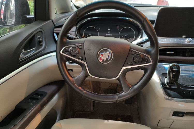 Used Buick GL8 2020 Land Business Class 652T Luxury Model Steering Wheel