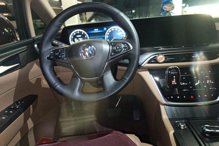 Used Buick GL8 2020 ES Land Cruiser 653T Luxury Model Steering Wheel