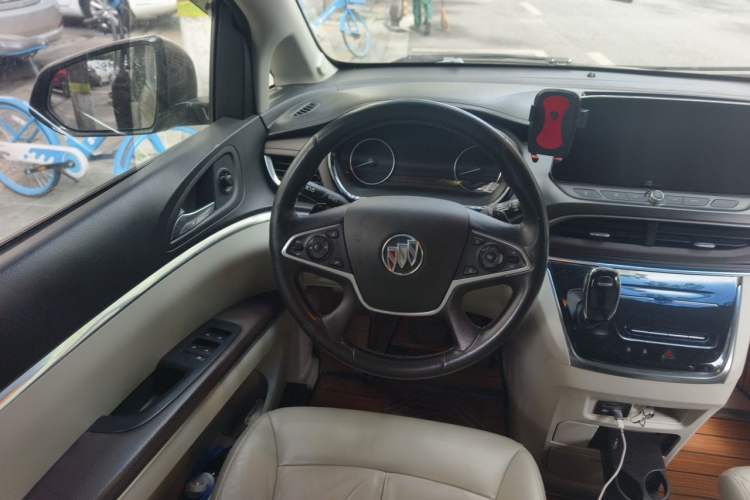 Used Buick GL8 2020 Land Business Class 652T Luxury Model Steering Wheel