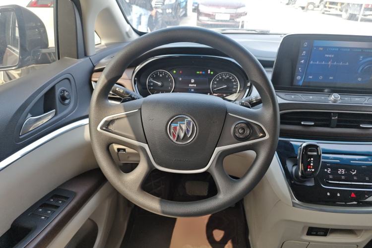 Used Buick GL8 2020 Land Cruiser Executive Class 652T Comfort Model Steering Wheel