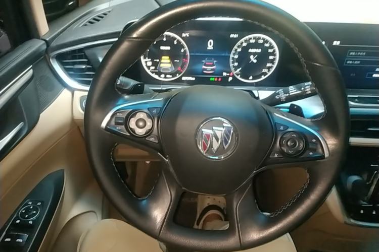 Used Buick GL8 2020 ES Land Cruiser 653T Luxury Model Steering Wheel