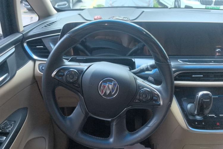 Used Buick GL8 2020 ES Land Cruiser 653T Luxury Model Steering Wheel