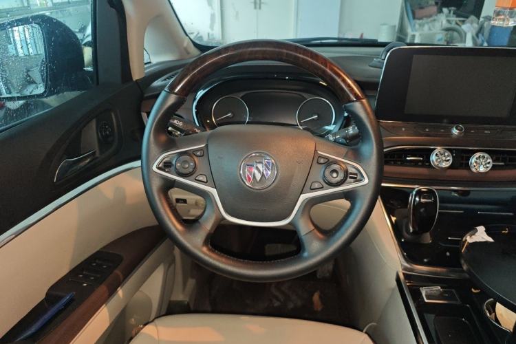 Used Buick GL8 2020 Land Cruiser Executive Class 652T Comfort Model Steering Wheel