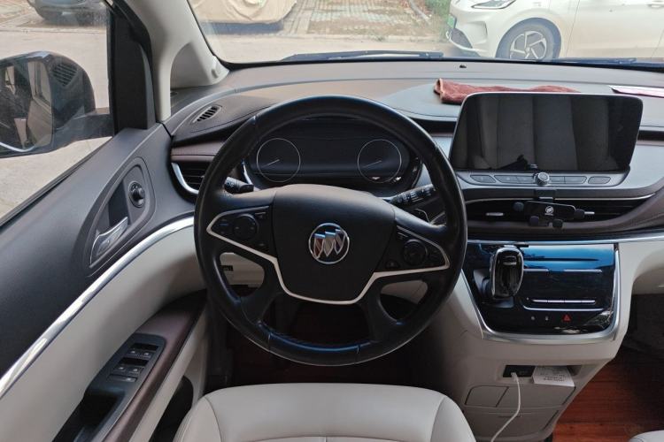Used Buick GL8 2020 Land Business Class 652T Premium Model Steering Wheel
