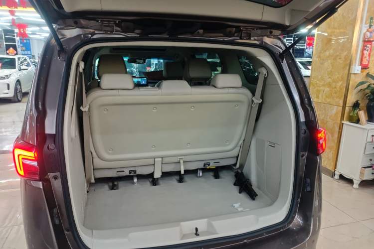 Used Buick GL8 2020 Land Business Class 652T Luxury Model Trunk