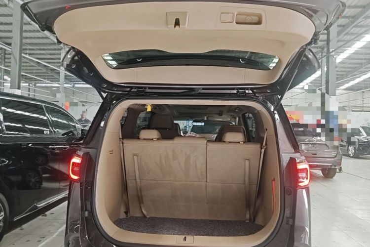 Used Buick GL8 2020 ES Land Cruiser 653T Luxury Edition Trunk