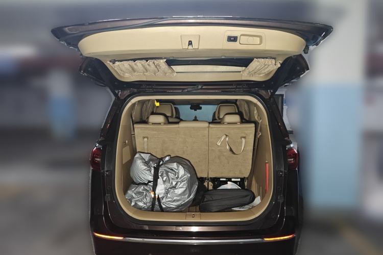 Used Buick GL8 2020 ES Land Cruiser 653T Luxury Edition Trunk
