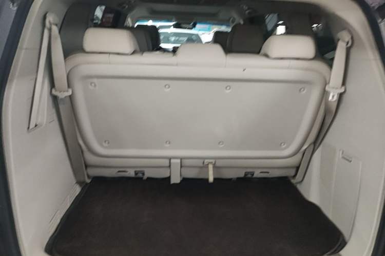 Used Buick GL8 2020 Land Business Class 652T Luxury Model Trunk
