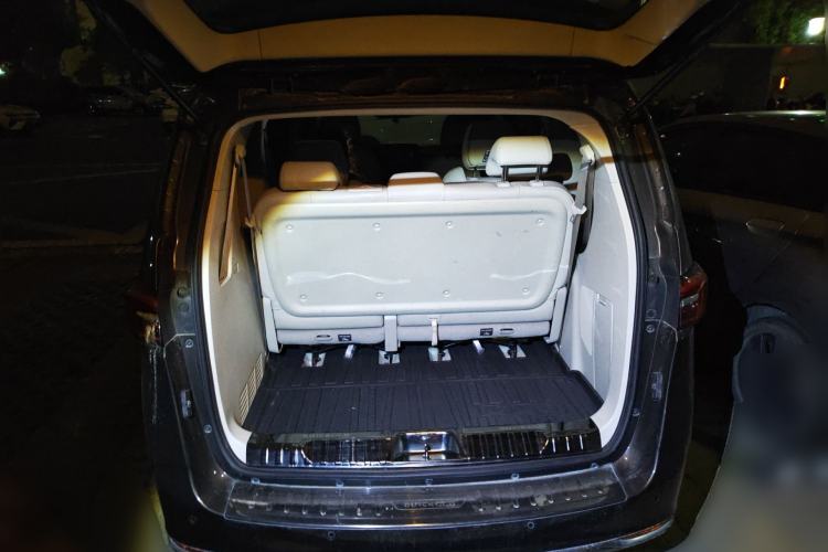 Used Buick GL8 2020 Land Business Class 652T Luxury Model Trunk