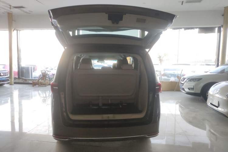 Used Buick GL8 2020 Land Business Class 652T Luxury Model Trunk