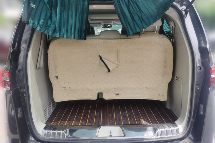 Used Buick GL8 2020 Land Business Class 652T Luxury Model Trunk