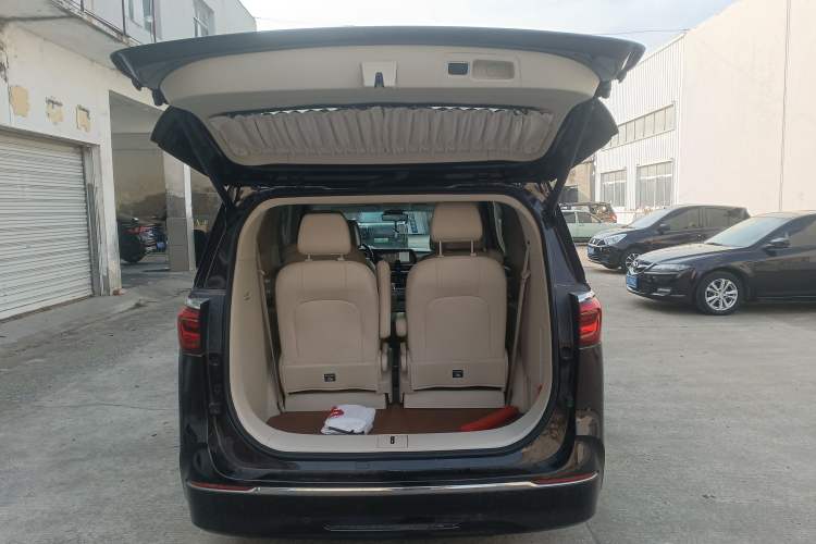 Used Buick GL8 2020 Avenir Avia Six-Seat Deluxe Edition Trunk