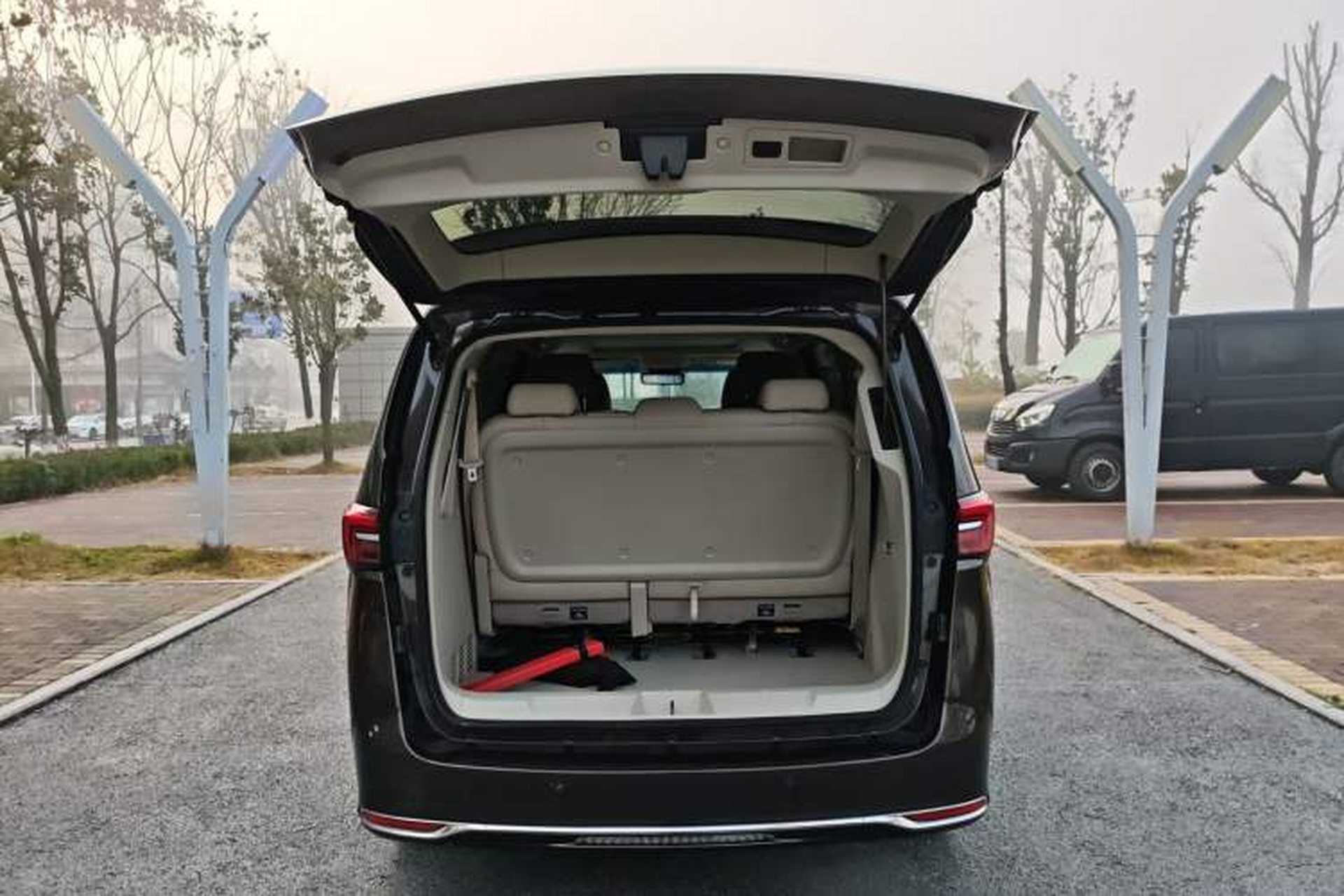 Used Buick GL8 2020 Land Business Class 652T Premium Model Trunk
