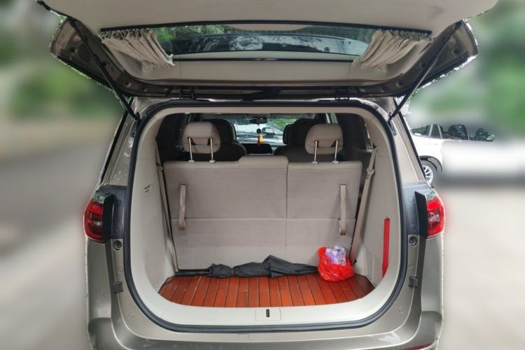 Used Buick GL8 2020 ES Land Cruiser 653T Comfort Edition Trunk