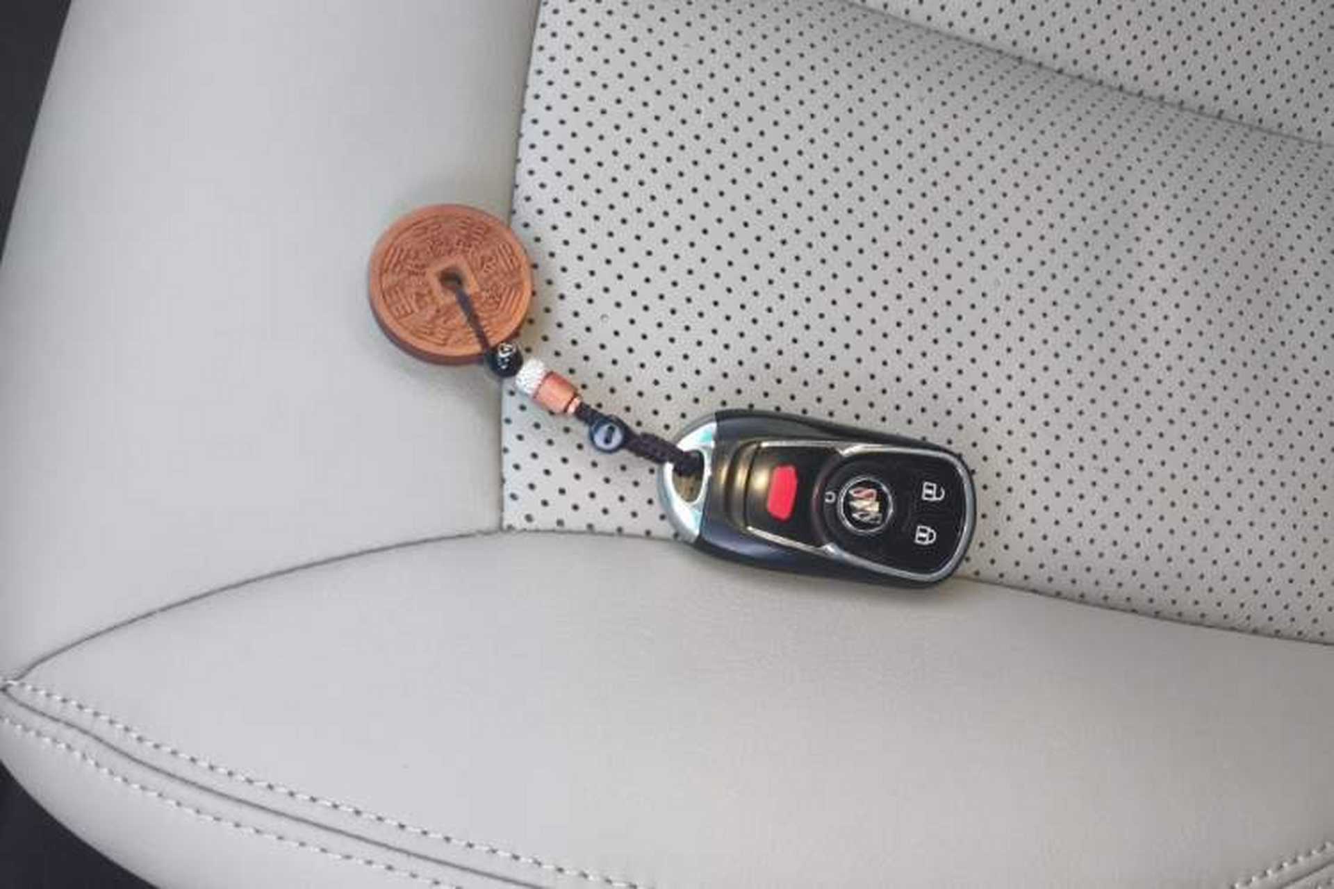 Used Buick GL8 2020 Land Cruiser Executive Class 652T Comfort Model Vehicle Key