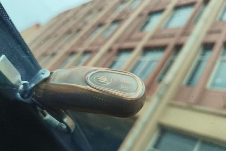 Used Buick GL8 2020 Land Cruiser Executive Class 652T Comfort Model Vehicle Key