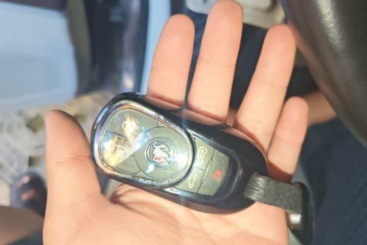 Used Buick GL8 2020 Land Business Class 652T Premium Model Vehicle Key
